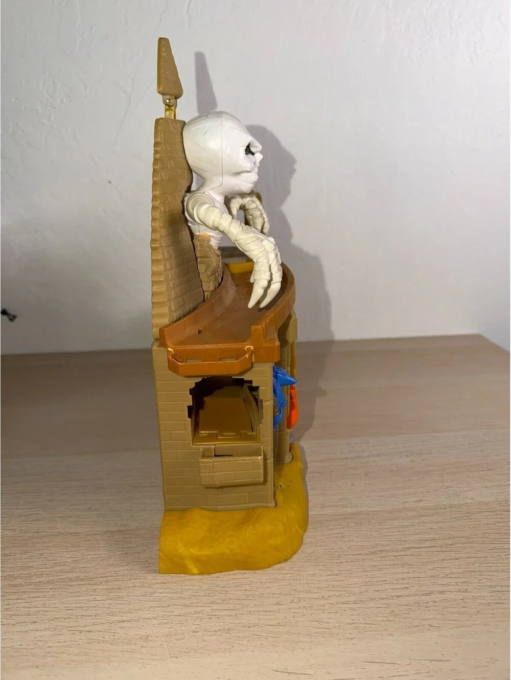 Mighty Max Mummy Pyramid Playset 2003 Mattel J6586 Egyptian Temple Toy